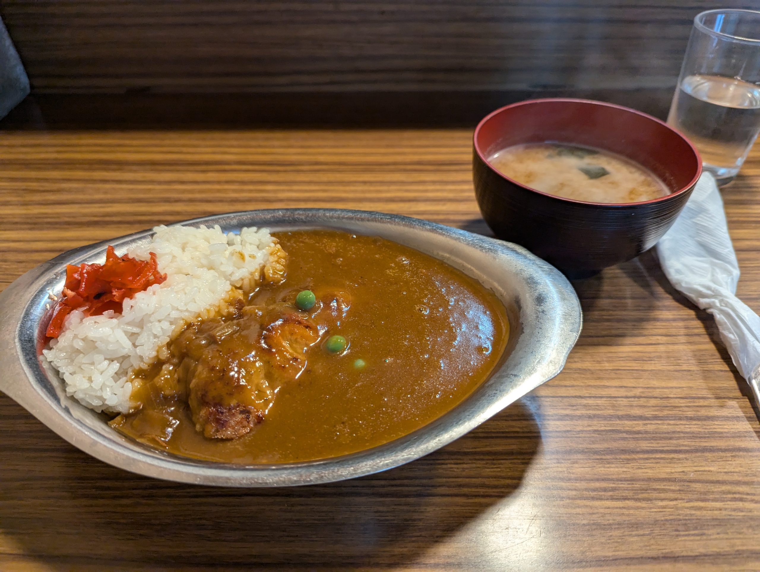 Hamburger curry and miso soup set