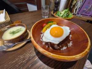 loco moco and mashed potatoes